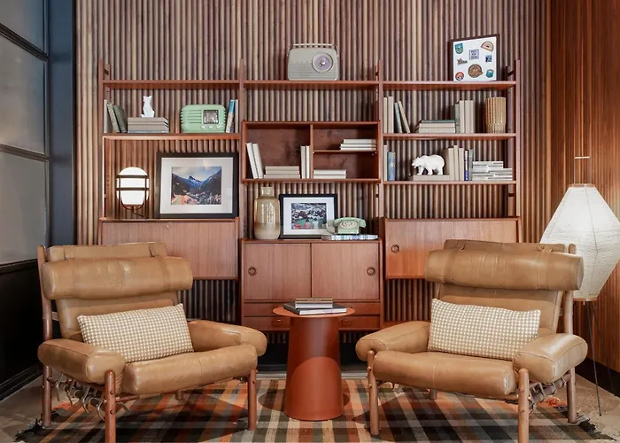 Moxy Banff